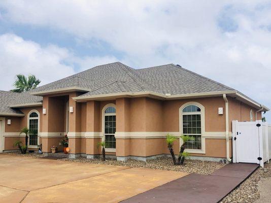 Champion Seamless Gutters