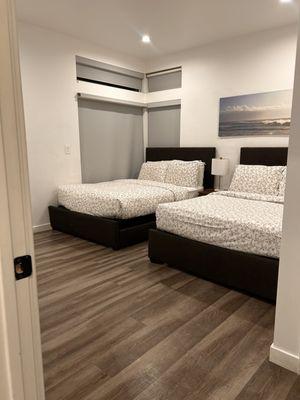 Zees Sparkle Cleaning