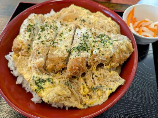 Egg and pork cutlet (donburi)