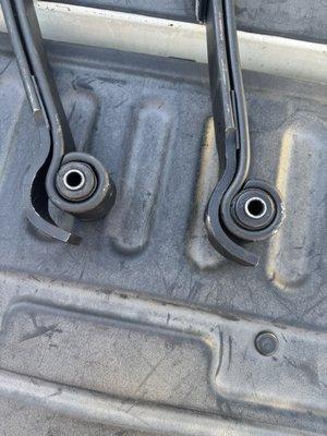 Damaged leaf spring. Are you OK with this quality that you send to customers?