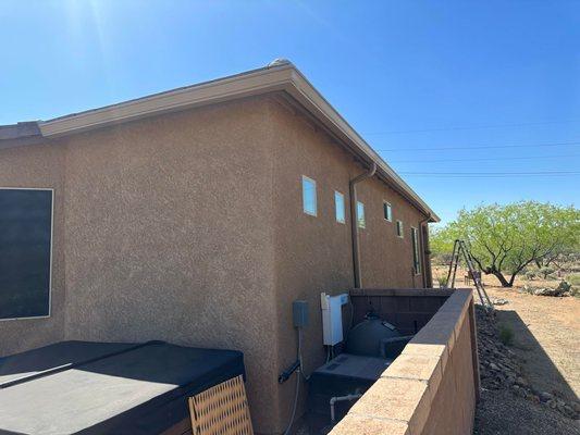 Seamless gutter repair