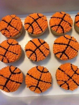 My name is alisha edwards and im seeing if u can make these cupcakes for saturday June 29th. I sent a pic of Bow cupcakes as well couldnt sa