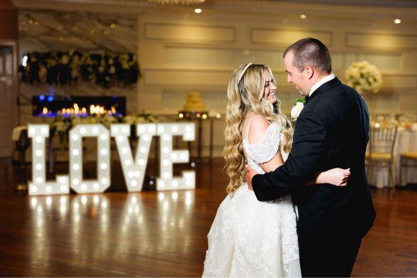 Love letters in the dance floor!