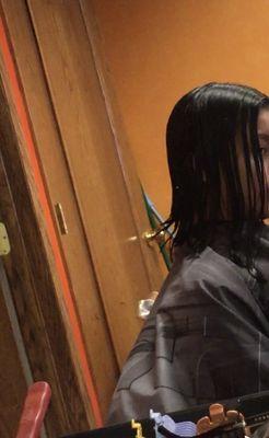 I was on the last chair in the place and the lady kept leaving me unattended and kept receiving calls and chatting on the phone.