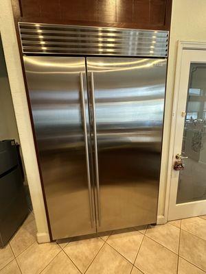 Sub Zero Refrigerator