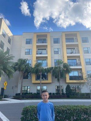 Hermanos Barber Shop