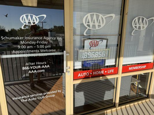 Our Kissimmee office, ready to help with home, auto, and AAA membership services.