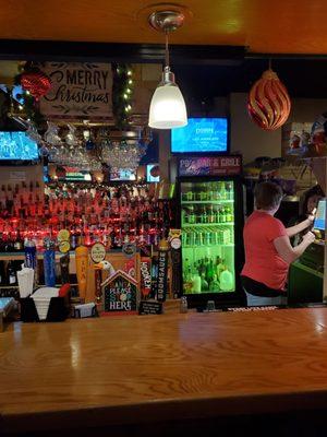 Great bar and server