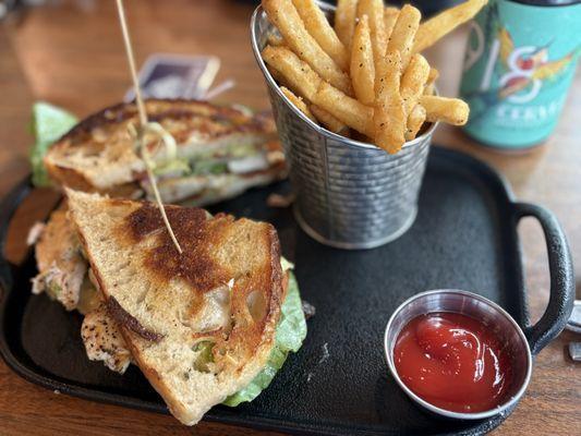 Cali Chicken Club