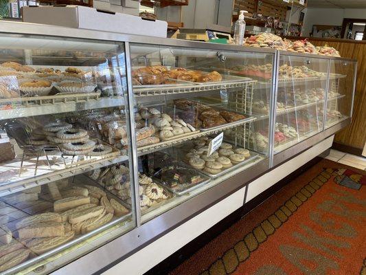Lombardi's Bakery
