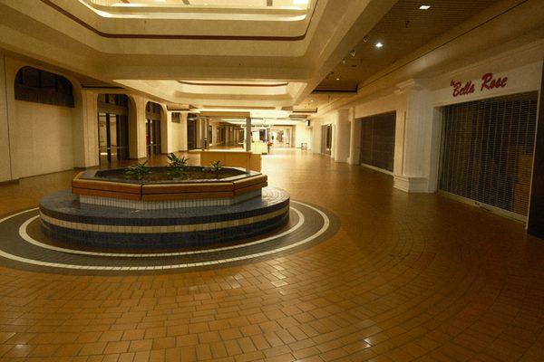 Manchester Shopping Center