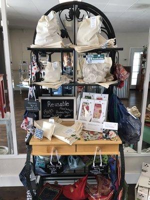 Reusable shopping sacs, produce sacs, grain sacs, beeswax food wraps, stuff shopping sacs, and bento bags.