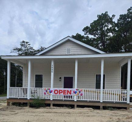 Swingin' Purple Door