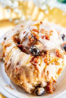 Black Magnolia Southern Patisserie