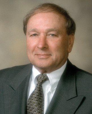 Lowell Stonecipher, MD