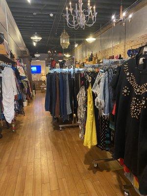Divine Vintage Boutique