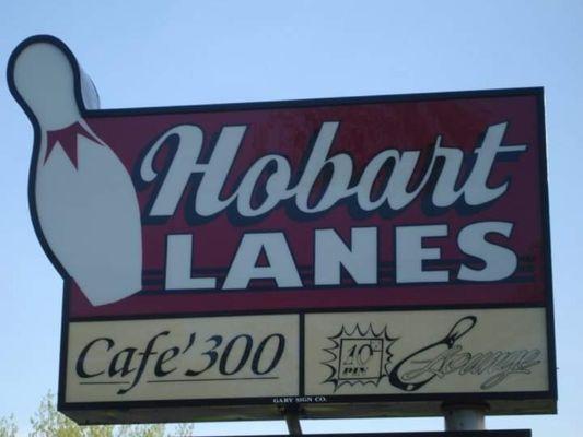 Located inside Hobart Lanes