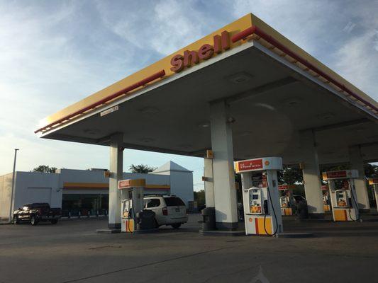 Plenty of room to navigate around large vehicles in the parking lot.