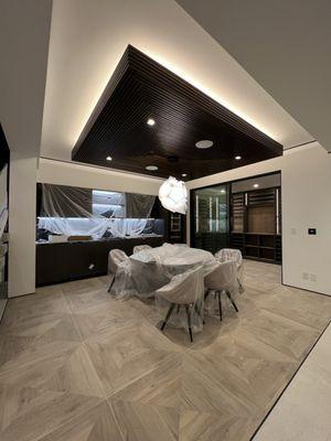 Wine room and lounge