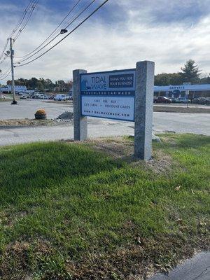 Tidal Wave Car Wash - Ayer