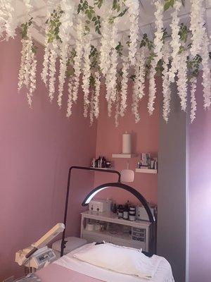 Brows & More by Lauren