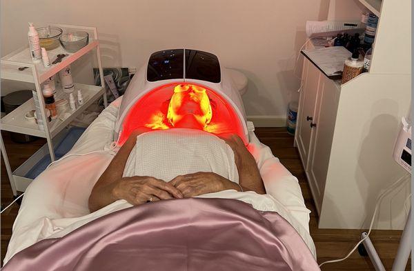 Red light therapy facial uses low-level red LED light to boost collagen, reduce inflammation, and promote skin healing for a youthful, rad