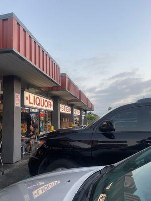Low's Liquors