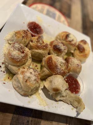 Manhattan NY - Restaurant & Pizza