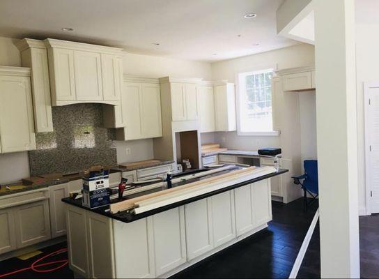 Aldaves Painting & Handyman Service