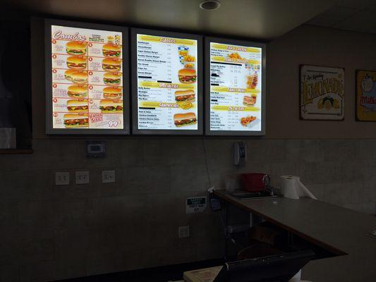 Zips Drive In.... awesome food..the place has a nice atmosphere.