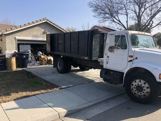 D's Delivering and Moving