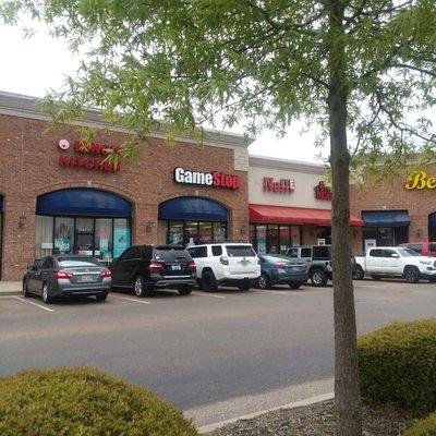 GameStop and Ming's Kitchen at Jackson West Avenue