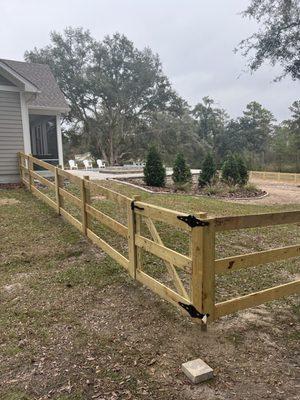 Ultimate Fence & Deck