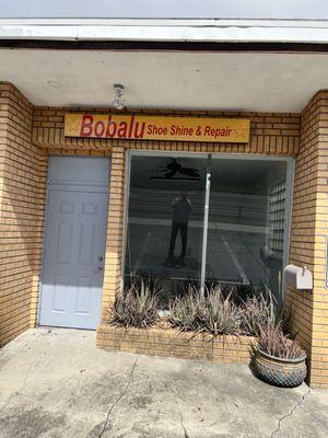 No one is here and store is empty.