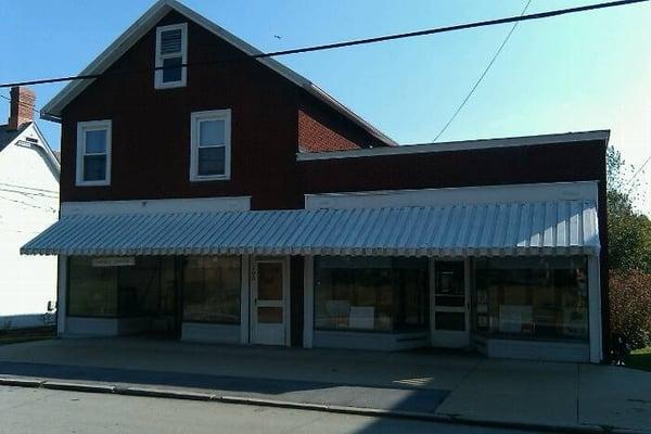 Brown's Antique Center & Hair Stylist