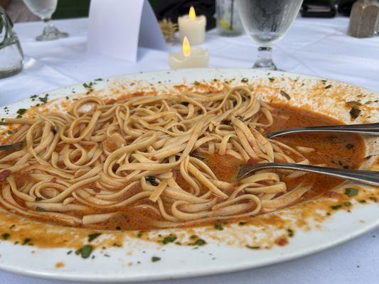 Sauce no flavor, looks like they did not drain the pasta. Horrible
