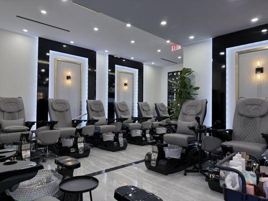 Noir Nail Bar
