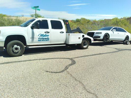 Mister's Towing