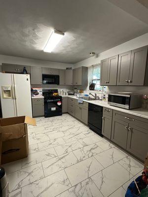 Clear Out & Move Easy