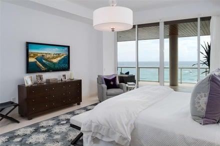 Douglas Elliman Real Estate - Boca Raton