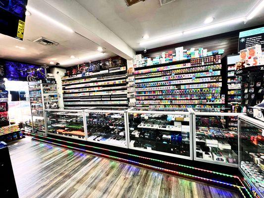 Tobacco Hut Vape - CBD - Kratom - Fine Cigars