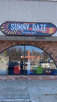 Sunny Daze Tanning