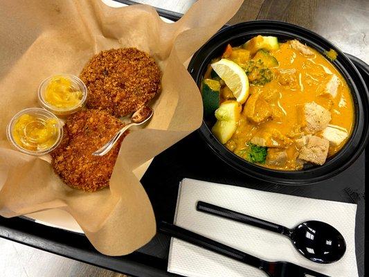 Chicken Curry Bowl ($8) + Potato Croquette ($2)
