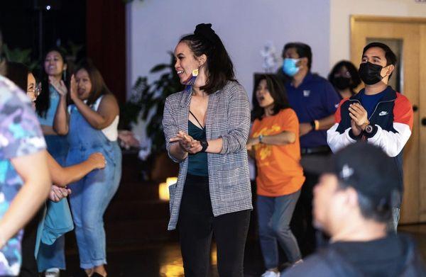 DJ / B12 Mobile Music