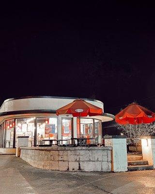 Outside of Brusters at night