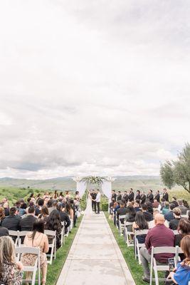 Léal Vineyards at Willow Heights Mansion