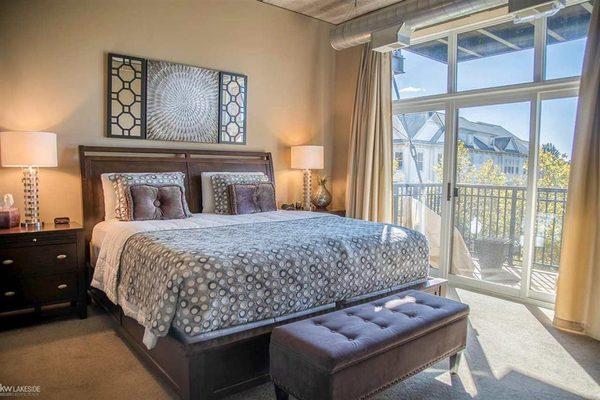 Daisy Square Condominiums