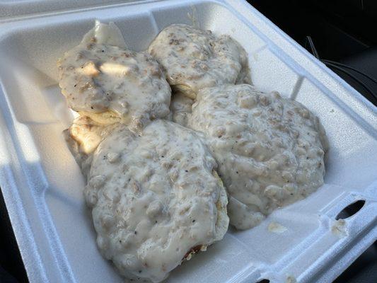 Ma & Paws Country Mall Inc