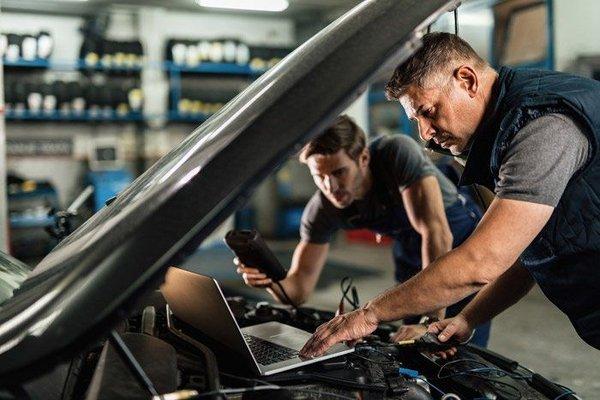 Rocky's Auto & Truck Parts