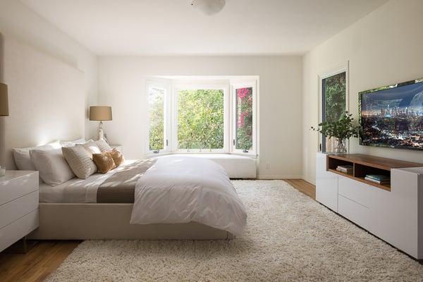 1972 Outpost Circle // Los Angeles // CA // 90068